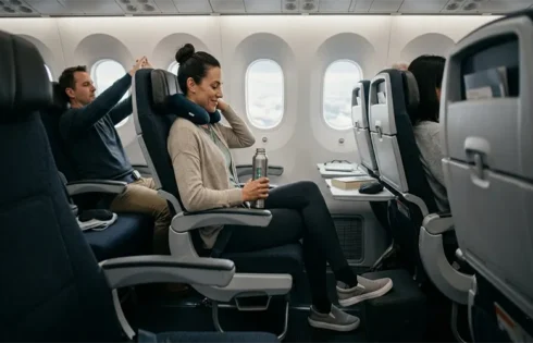 How to Avoid Stiff Joints and Bloating During Long Flights